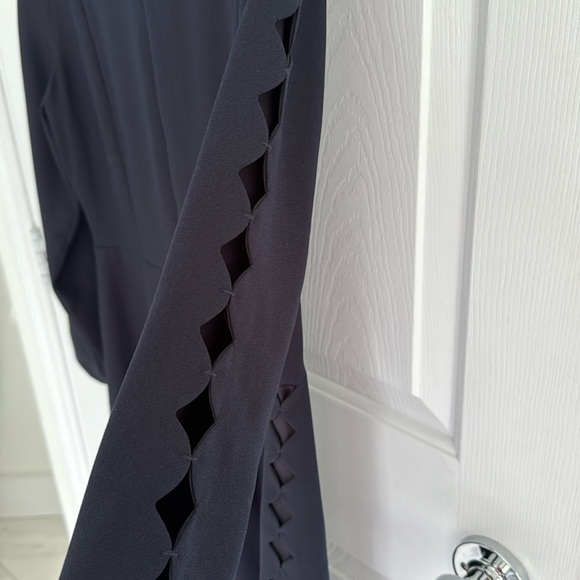 Club Monaco size 10 navy dress - Picture 2 of 4